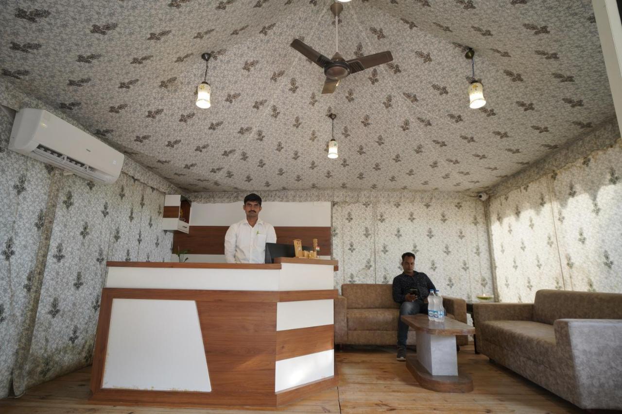 Amar Bagh Resort พุชการ์ ภายนอก รูปภาพ