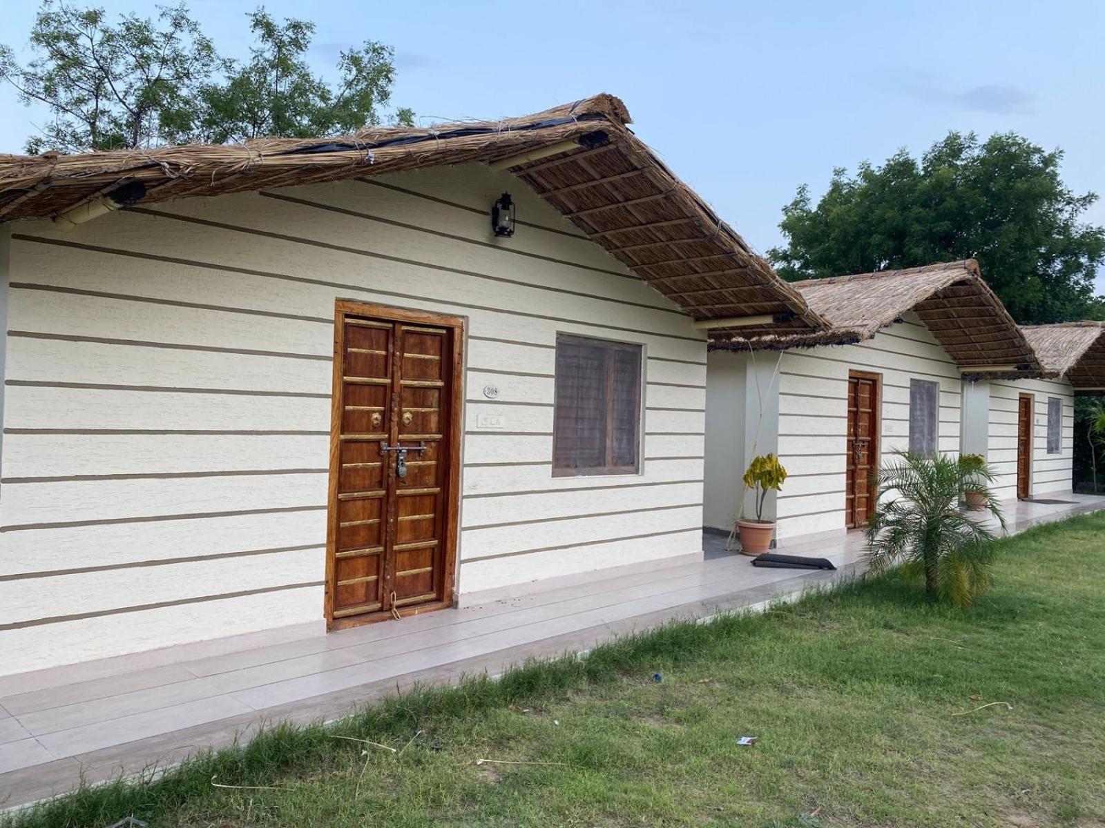 Amar Bagh Resort พุชการ์ ภายนอก รูปภาพ
